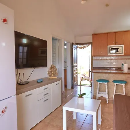 One Bedroom With Shared Pool Furnished Terrace And Wifi At Maspalomas 1 Km Away From The 度假居