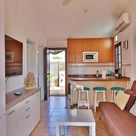One Bedroom With Shared Pool Furnished Terrace And Wifi At Maspalomas 1 Km Away From The * 普拉亚戴尔雷安格莱斯